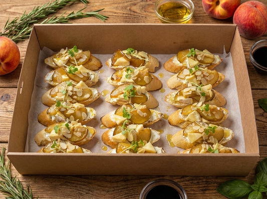 Bruschetta Box with caramelized pear and Brie cheese